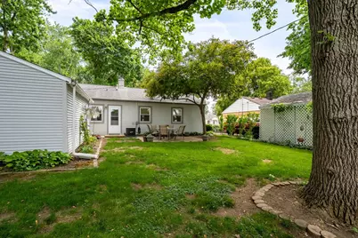 1210 Greenlawn Drive, Bloomington, IL 61701 - Photo 4
