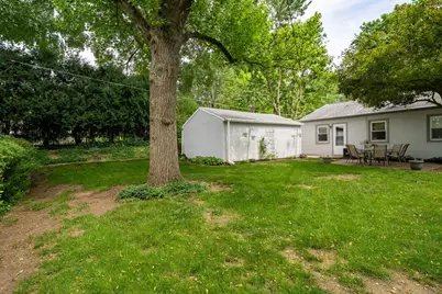 1210 Greenlawn Drive, Bloomington, IL 61701 - Photo 2
