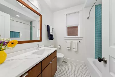 3744 N Bosworth Avenue, Chicago, IL 60613 - Photo 22