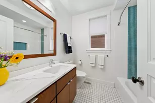 3744 N Bosworth Ave, Chicago, IL 60613 - Photo 22