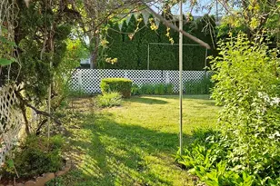 10 Mayflower Rd, Vernon Hills, IL 60061 - Photo 28