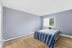 1080 Knoll Ln, Hoffman Estates, IL 60169 - Photo 10