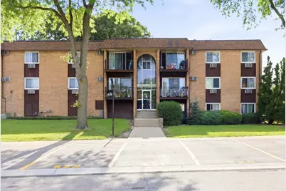 1080 Knoll Lane #107, Hoffman Estates, IL 60169 - Photo 1