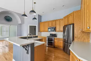 6598 Revere Ct, Gurnee, IL 60031 - Photo 8