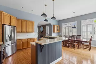 6598 Revere Ct, Gurnee, IL 60031 - Photo 10