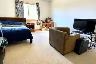 1056 Deertrail Ct, Antioch, IL 60002 - Photo 18
