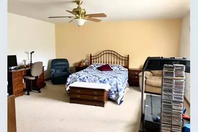 1056 Deertrail Court, Antioch, IL 60002 - Photo 14