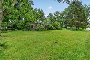 393 Warwick Ln, Lakewood, IL 60014 - Photo 46
