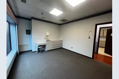 9944 S Roberts Road #107, Palos Hills, IL 60465 - Photo 12