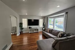 2910 N Neva Ave, Chicago, IL 60634 - Photo 10