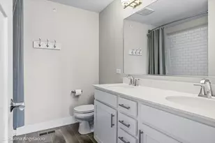 516 Pershing Ct, Barrington, IL 60010 - Photo 20