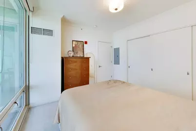 1570 Elmwood Avenue #909, Evanston, IL 60201 - Photo 12
