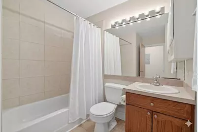 212 W Washington Street #1402, Chicago, IL 60606 - Photo 8