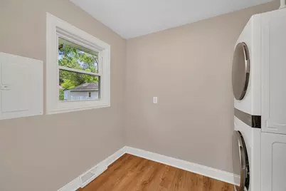 512 N Westlawn Avenue, Aurora, IL 60506 - Photo 18