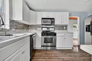 26427 W Prospect Ave, Antioch, IL 60002 - Photo 6