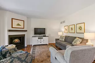 256 Thornhill Ln, Lake Barrington, IL 60010 - Photo 6