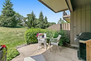 256 Thornhill Ln, Lake Barrington, IL 60010 - Photo 26