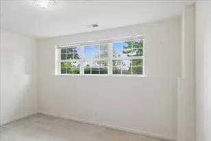 35 Thomas Ct, Grayslake, IL 60030 - Photo 18