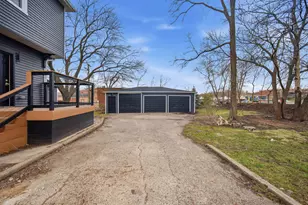 645 E Calhoun St, Woodstock, IL 60098 - Photo 32