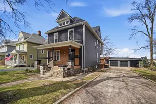 645 E Calhoun St, Woodstock, IL 60098 - Photo 2