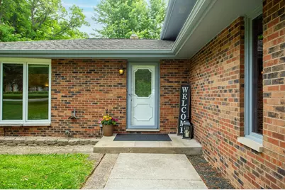 24445 W Lancelot Lane, Joliet, IL 60404 - Photo 4