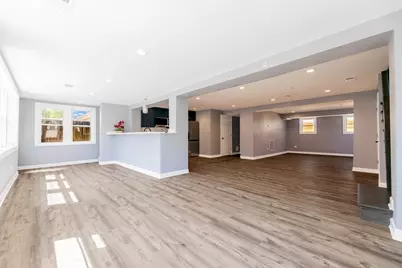 4900 S Laramie Avenue, Chicago, IL 60638 - Photo 2