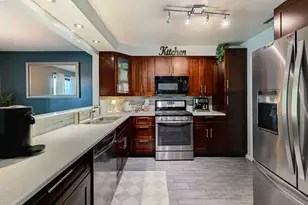 11212 Cottonwood Dr, Palos Hills, IL 60465 - Photo 10