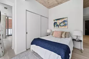 550 N St Clair St, Chicago, IL 60611 - Photo 18