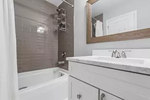 15321 Oak Rd, Oak Forest, IL 60452 - Photo 18