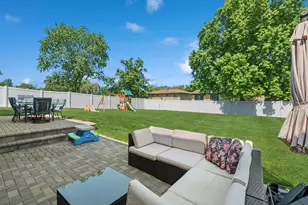 15321 Oak Rd, Oak Forest, IL 60452 - Photo 22