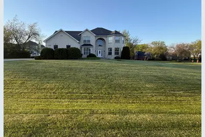 15N805 Pheasant Field Lane, Hampshire, IL 60140 - Photo 2
