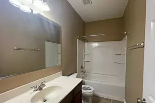 526 Grosvenor Ln, Aurora, IL 60504 - Photo 12