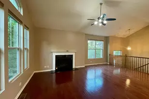526 Grosvenor Ln, Aurora, IL 60504 - Photo 10
