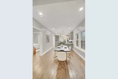 7707 S Ridgeland Avenue, Chicago, IL 60649 - Photo 8