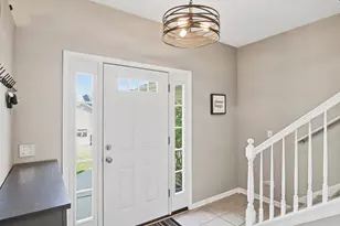 4809 Joyce Ln, McHenry, IL 60050 - Photo 2