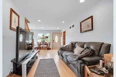 4820 S Lotus Avenue, Chicago, IL 60638 - Photo 2