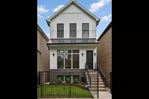 2153 W Fletcher St, Chicago, IL 60618 - Photo 2