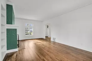 526 W Jackson St, Woodstock, IL 60098 - Photo 10