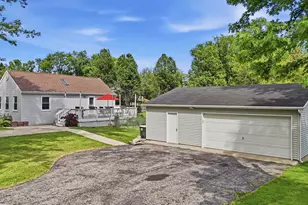 37883 N Watts Ave, Spring Grove, IL 60081 - Photo 2