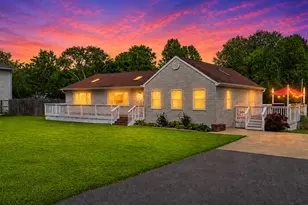 37883 N Watts Ave, Spring Grove, IL 60081 - Photo 1