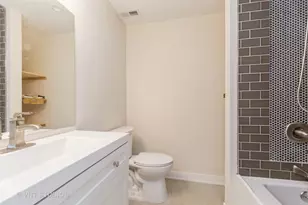 6320 S Greenwood Ave, Chicago, IL 60637 - Photo 8