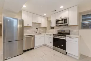 6320 S Greenwood Ave, Chicago, IL 60637 - Photo 4