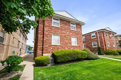 6252 W Irving Park Road, Chicago, IL 60634 - Photo 1