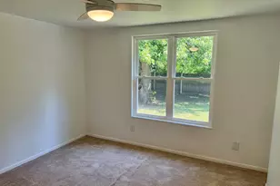 8400 S 84th Ct, Hickory Hills, IL 60457 - Photo 14