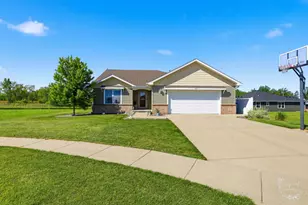 434 Lantern Ct, Bourbonnais, IL 60914 - Photo 1