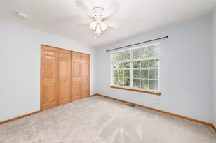 733 Pheasant Trail, Saint Charles, IL 60174 - Photo 16