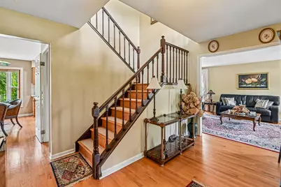214 Carmelhead Lane, Schaumburg, IL 60193 - Photo 2