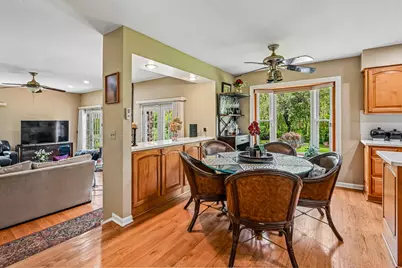 214 Carmelhead Lane, Schaumburg, IL 60193 - Photo 8