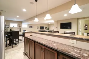 8 Ann Arbor Ct, Bloomington, IL 61705 - Photo 40