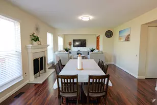 850 Indian Wells Cir, Elgin, IL 60123 - Photo 8